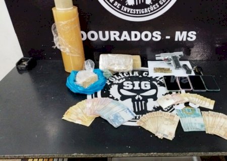 Guarda municipal, PM aposentado e filho são presos por tráfico