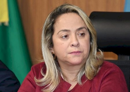 Lia Nogueira pede asfalto para distritos de Dourados