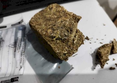 Dois são presos tentando entrar com maconha no semiaberto