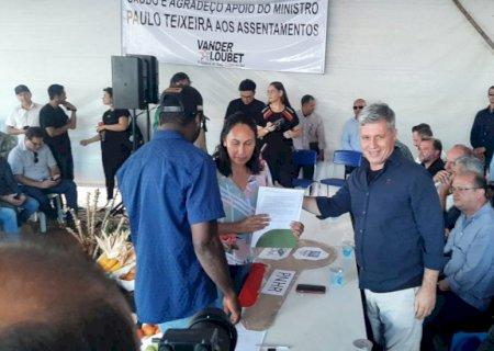 Em MS, ministro anuncia compra de alimentos da agricultura familiar