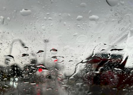 Dourados tem chuva após 30 dias de estiagem e baixa umidade do ar