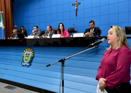 Piso Salarial da Enfermagem: Lia pede explicação da Prefeitura sobre denúncias; MPE acionado