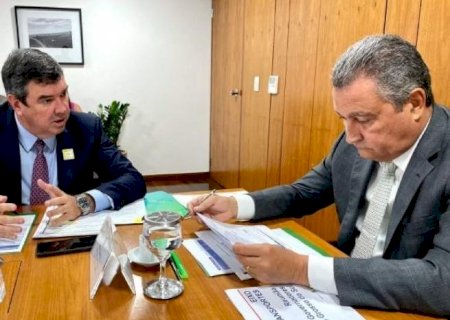 Ministro Rui Costa vem anunciar R$ 44 bilhões