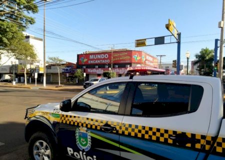 Homem é preso após incendiar comércio na Avenida Presidente Vargas