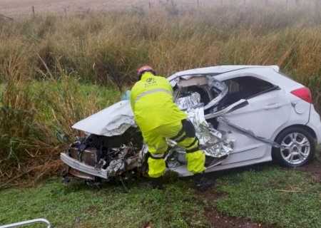 Mulher morta em colisão com carreta na BR-163 é identificada