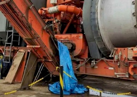 Trabalhador morre triturado durante manutenção em máquina em canteiro de obras