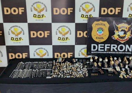 DOF apreende quase meia tonelada de drogas em terreno baldio no Jardim Água Boa