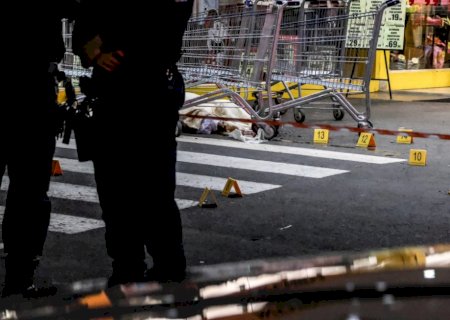 Homem é executado a tiros no estacionamento do supermercado em que trabalhava