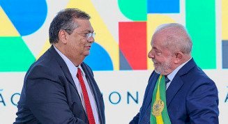 Lula se reúne com Dino no Palácio da Alvorada; ministro é favorito para STF