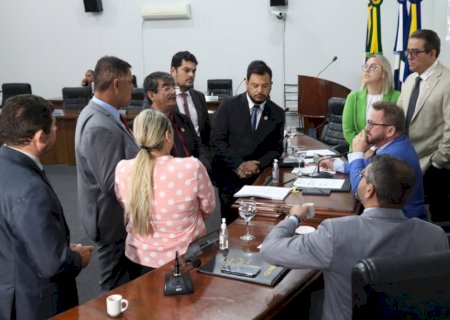 Câmara aprova redução da taxa de lixo e mais vereadores