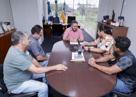 Laudir intervém para que taxistas de Dourados possam adquirir veículos utilitários