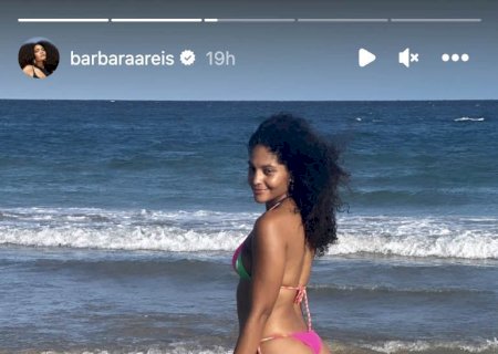 De férias da TV, Barbara Reis exibe corpão em dia na praia