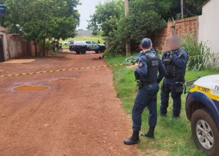 Polícia ainda procura por rapaz que matou padrasto a facadas em Dourados