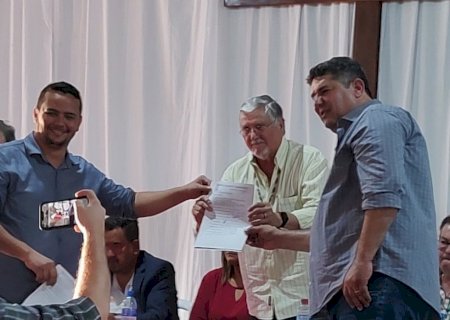 Asfalto de Itahum a Itamarati contempla luta do vereador Rogério Yuri