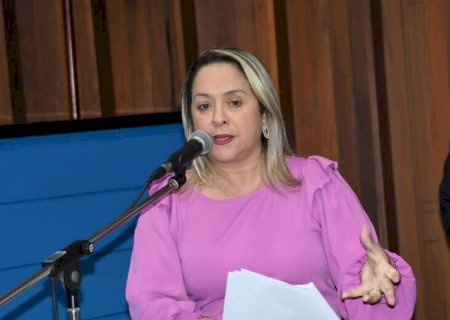 Lia Nogueira solicita investimentos em infraestrutura