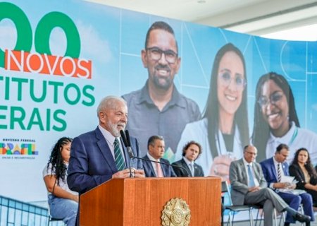 Lula anuncia campis para Amambai e Paranaíba