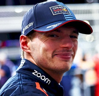 Max Verstappen mantém foco em busca do quarto título mundial pela Red Bull mesmo com rumores de ir pra Mercedes