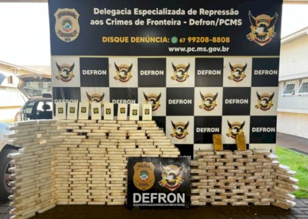 Polícia apreende 273 quilos de cocaína e 84 quilos de crack na BR-376