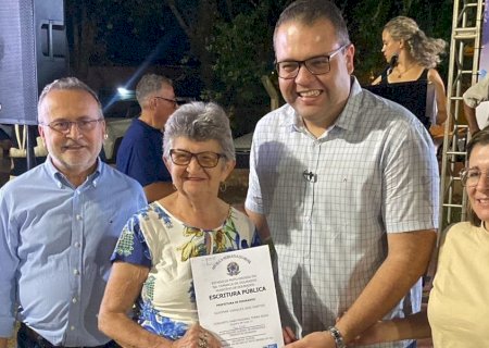 Prefeitura promete entregar 1.800 escrituras até o fim do ano