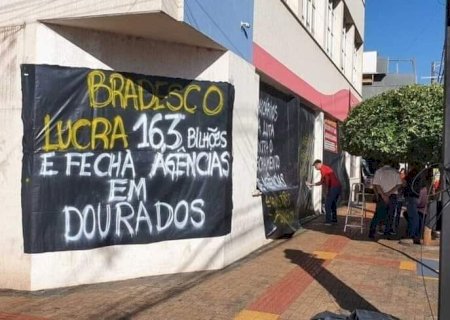 Bradesco Anuncia Fechamento de Mais uma Agência em Dourados e Bancários Fazem Protesto
