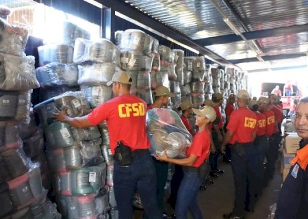 MS inicia envio de 15 mil cobertores doados para o Rio Grande do Sul