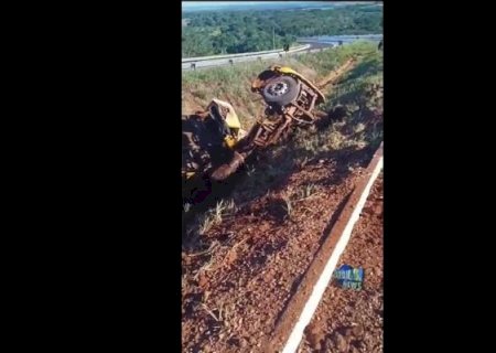 Motorista morre ao tombar caminhão na Serra de Maracaju