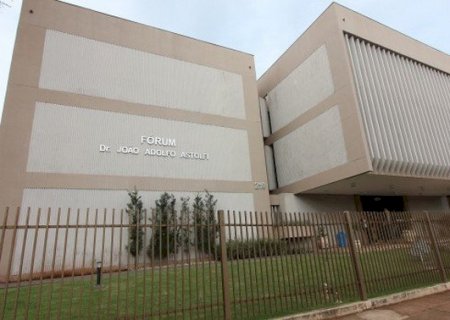 Detetive que mandou matar esposa há 3 anos vai a júri popular em Dourados