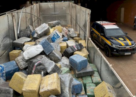 PRF apreende quase 11 toneladas de maconha em carga de milho