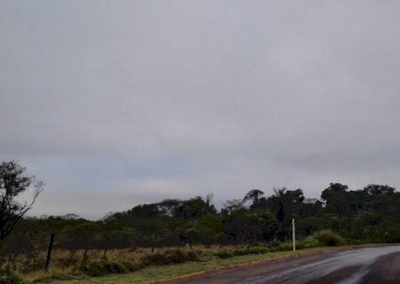 Após mais de 20 dias Dourados registra 50,9 milímetros de chuva no domingo