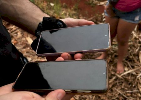 Gêmeos são acusados de esfaquear homem para saber quem ateou fogo em moto