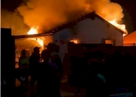 Incêndio em residência mata criança de 6 anos