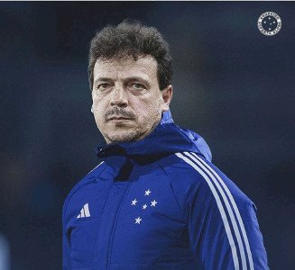 Cruzeiro anuncia Fernando Diniz como novo treinador até o fim de 2025