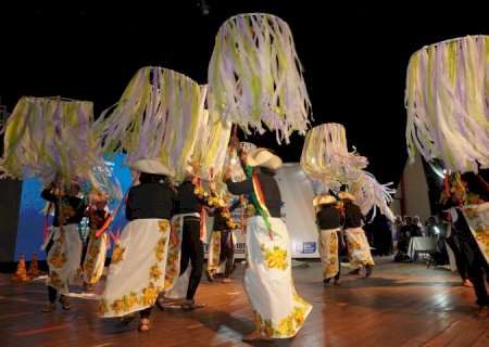 Festival de Dança Coreografada da Melhor Idade reúne idosos de 21 municípios