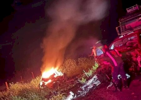 Acidente termina com três pessoas mortas carbonizadas em rodovia de MS