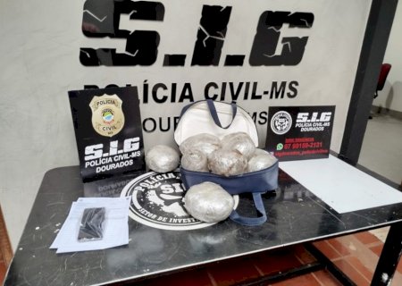 Mulher de 30 anos é presa ao entregar droga a “cliente” no Jardim Itália