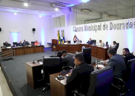 Vereadores de Dourados votam oito projetos durante 39ª sessão ordinária