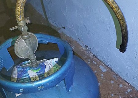 Homem fica ferido após consumir bebida alcoólica e atear fogo na própria casa em Dourados