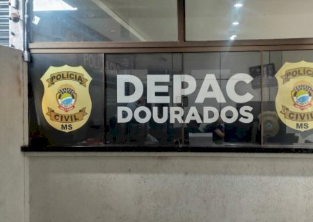 Mulher encontra portão de casa arrombado e descobre que foi vítima de furto