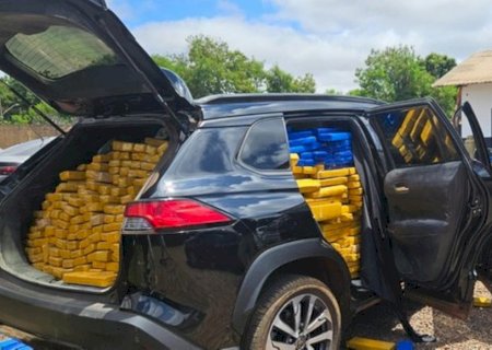 PRF apreende 1,2 tonelada de maconha em Corolla Cross roubado