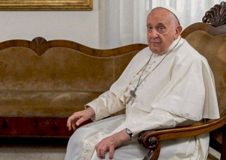 Papa Francisco tem “quadro clínico” complexo, informa Vaticano