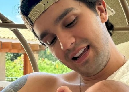 Luan Santana explode o fofurômetro com nova foto de sua filha, Serena
