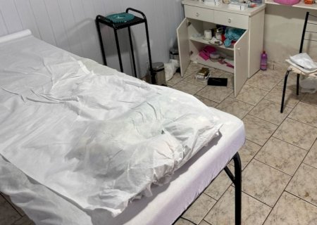 Esteticista é presa pela Polícia Civil por exercício ilegal da medicina
