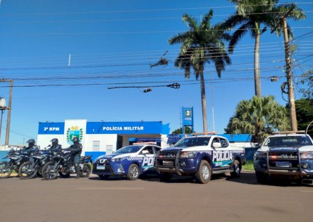 Com apoio de helicóptero, PM coloca 30 equipes na rua para fiscalizar medidas protetivas