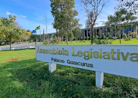 Visita de escola, reuniões, capacitação e sessões movimentam ALEMS