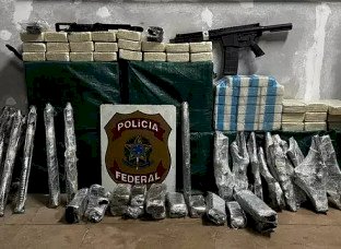 PF apreende carregamento de cocaína e armamento pertencente a facção