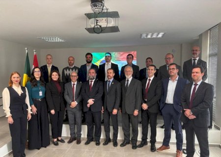 Polícias Federal e Nacional realizam reunião para reforço da cooperação na fronteira