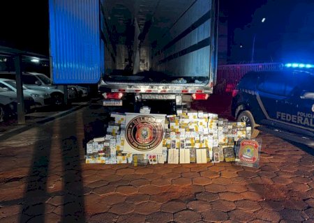 Caminhão frigorífico que saiu de Dourados é apreendido com 850 celulares contrabandeados