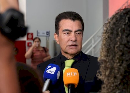 Marçal Filho assina decreto cortando gastos para fazer frente à queda na arrecadação