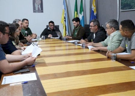 Comissão de Trânsito recebe representantes dos motoristas de aplicativos