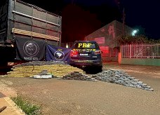 Ação conjunta prende casal com 320 quilos de cocaína na fronteira de MS